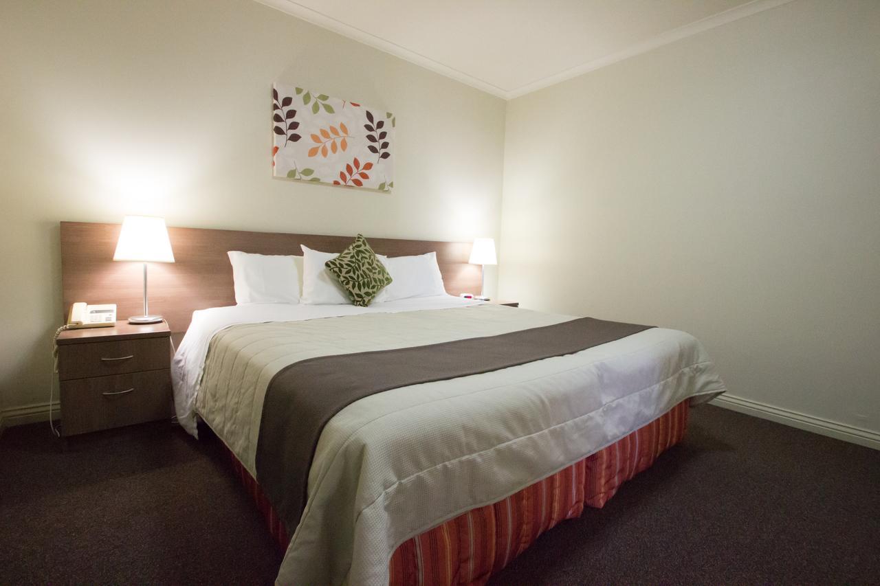 Old Willyama Motor Inn Broken Hill Esterno foto