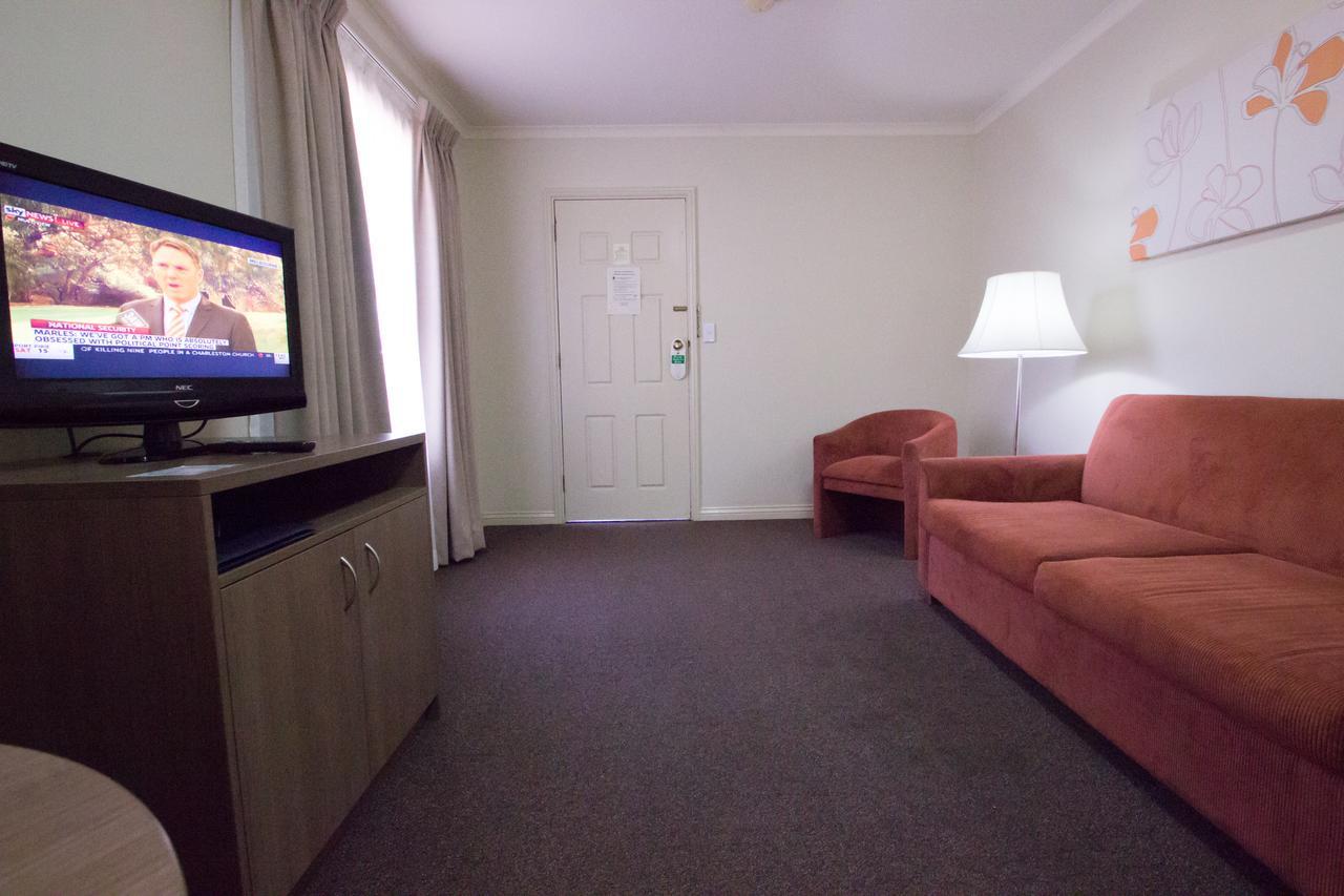 Old Willyama Motor Inn Broken Hill Esterno foto