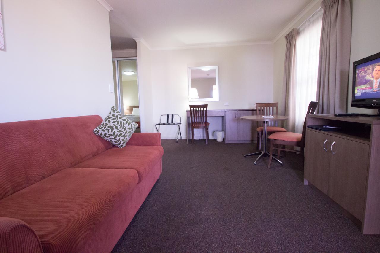 Old Willyama Motor Inn Broken Hill Esterno foto